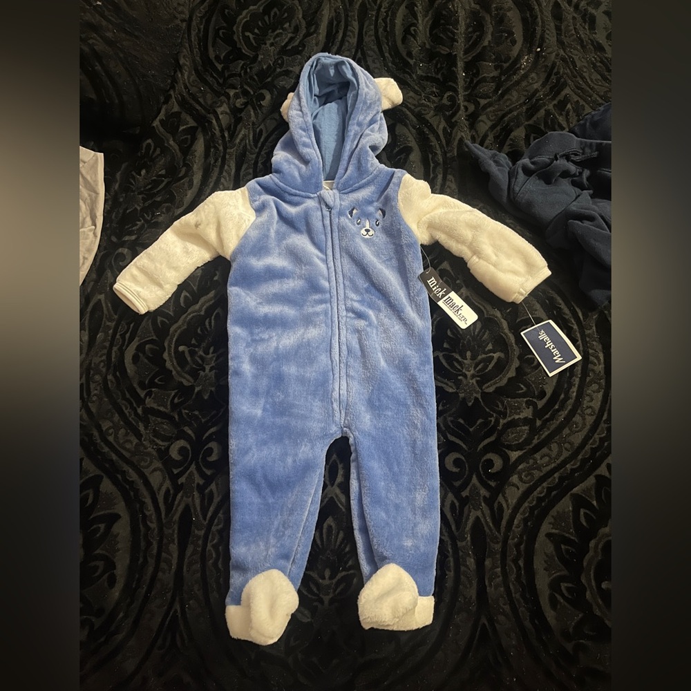 Plush footie onesie w/hood